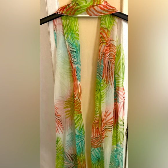 Asian Eye Scarf- like new - Picture 4 of 4